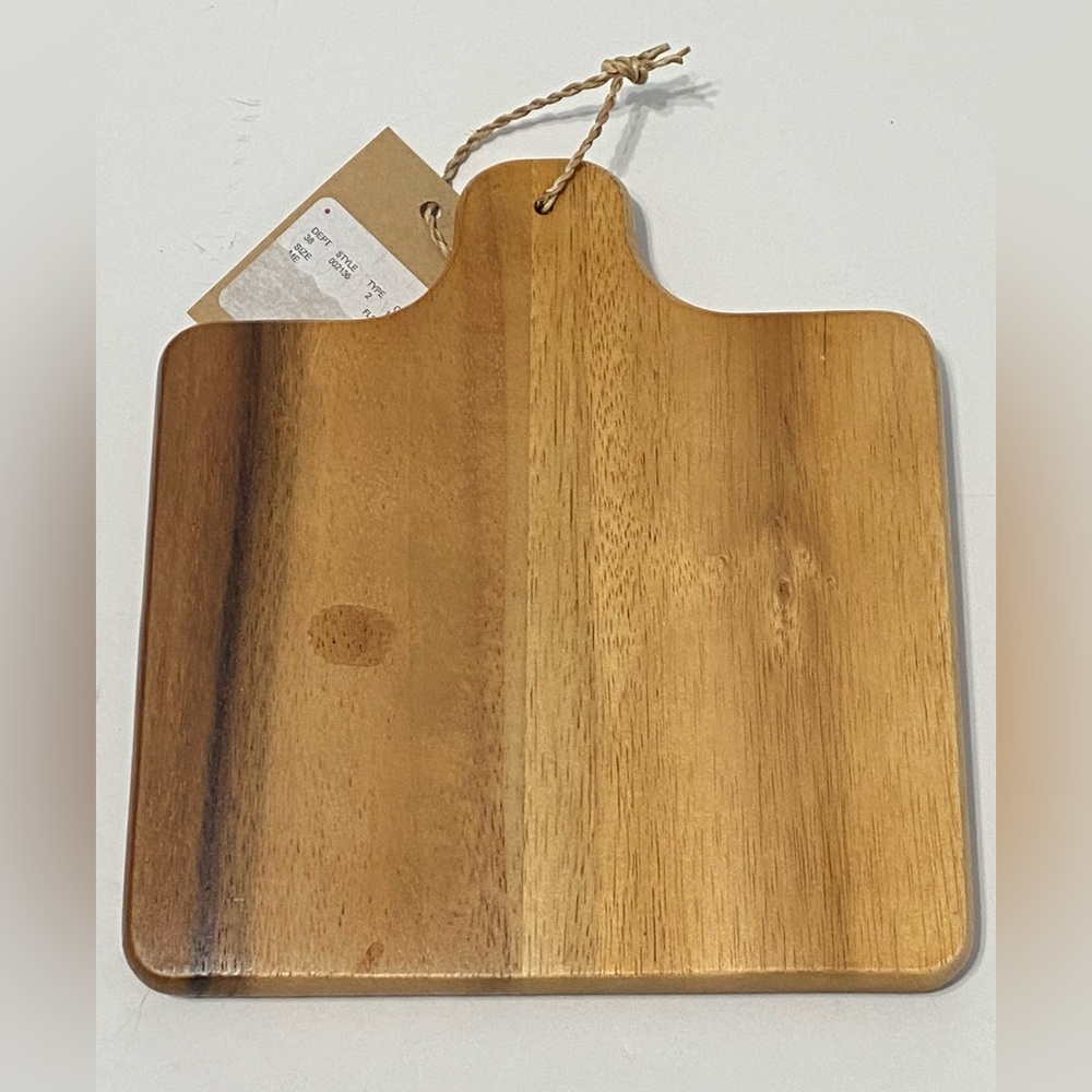 Teak Wood Trivet and Four Coaster Set with Maine Design - Picture 4 of 10